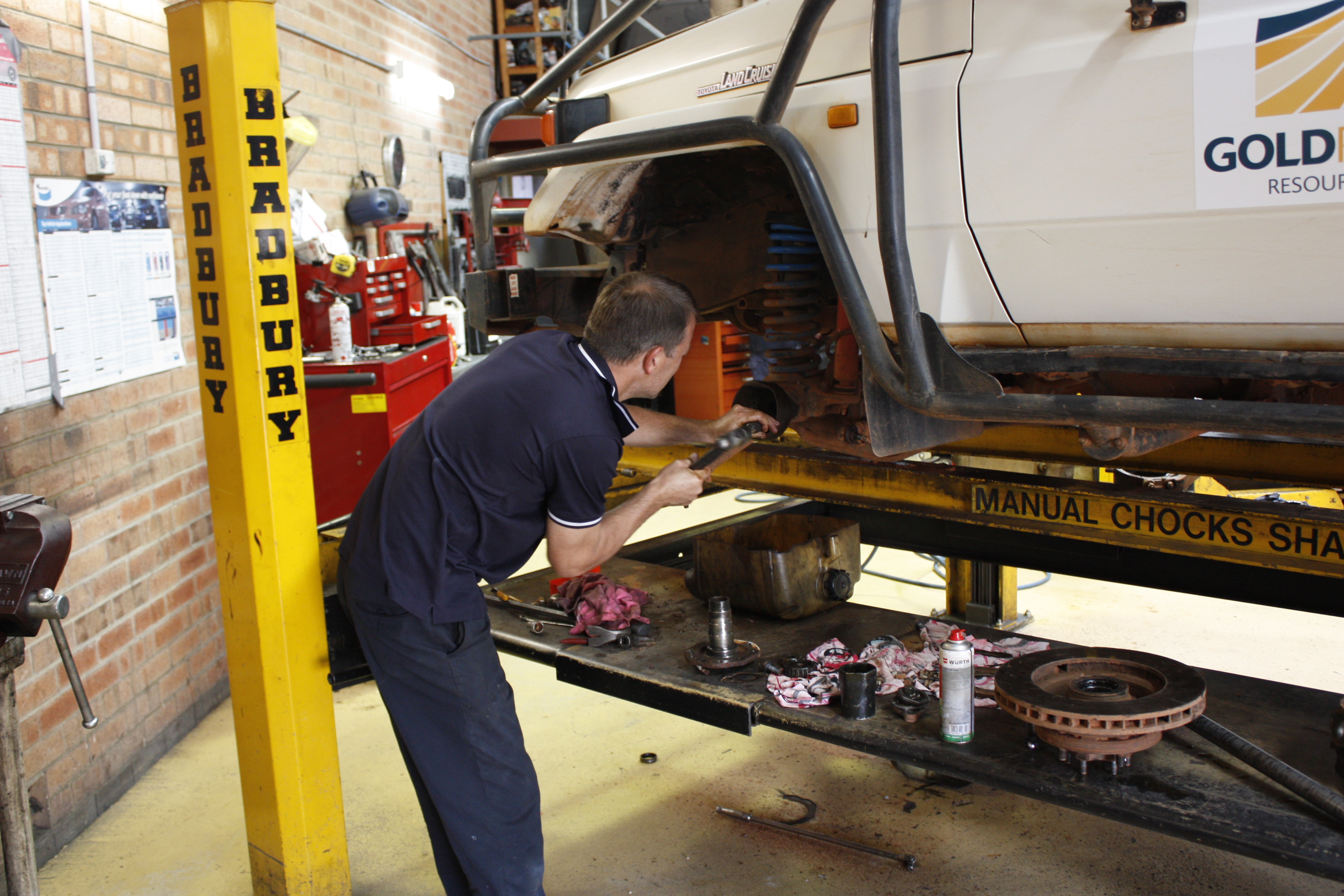 Balcatta Car & Commercials Mechanics & Motor Engineers Unit 3/ 4