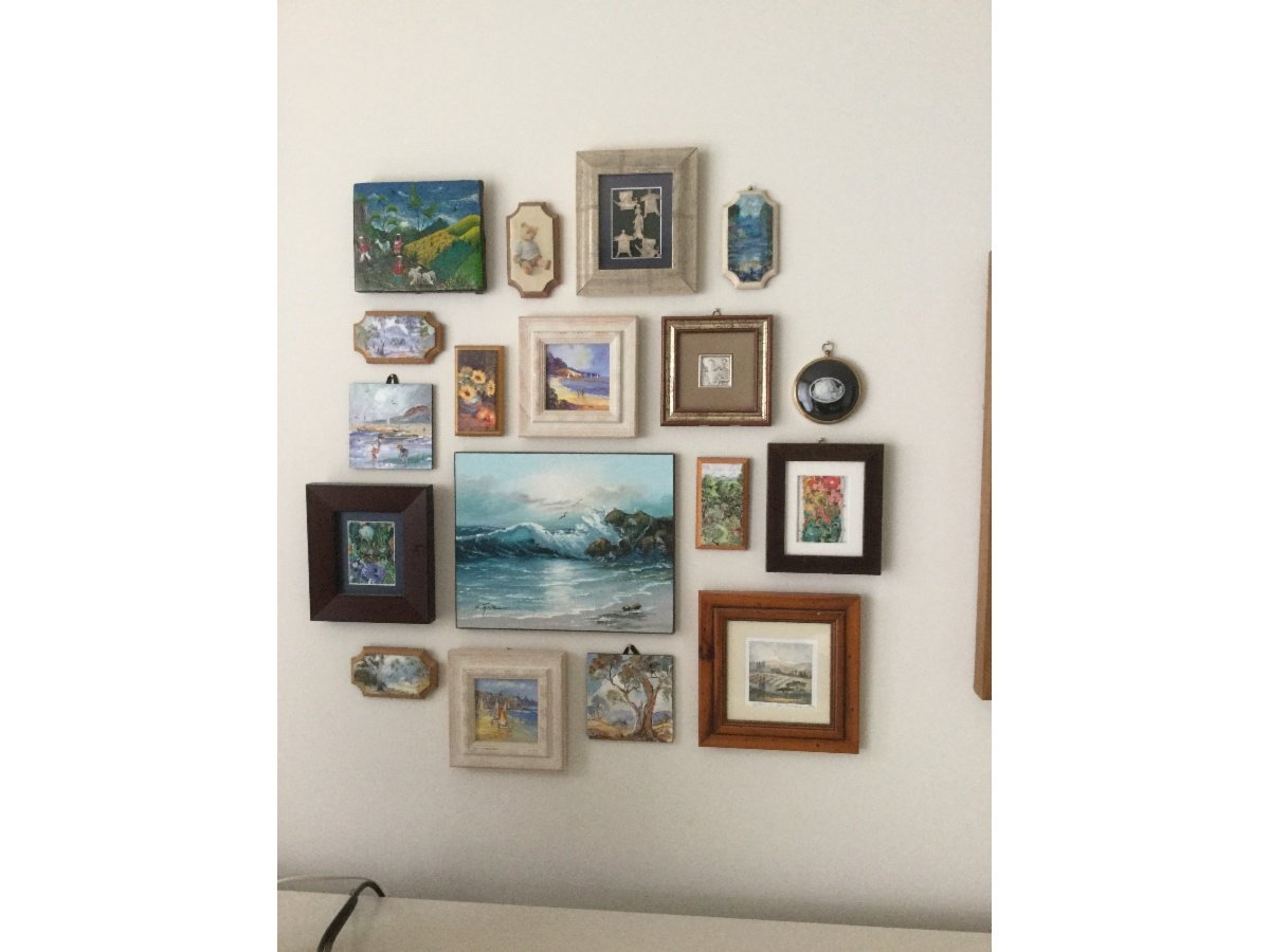 Picture Hanging Solutions Photo Frames & Picture Framing 4 Henry St