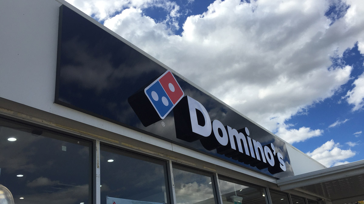 Lloyd Sign Co Signwriters 60 Dampier St Tamworth