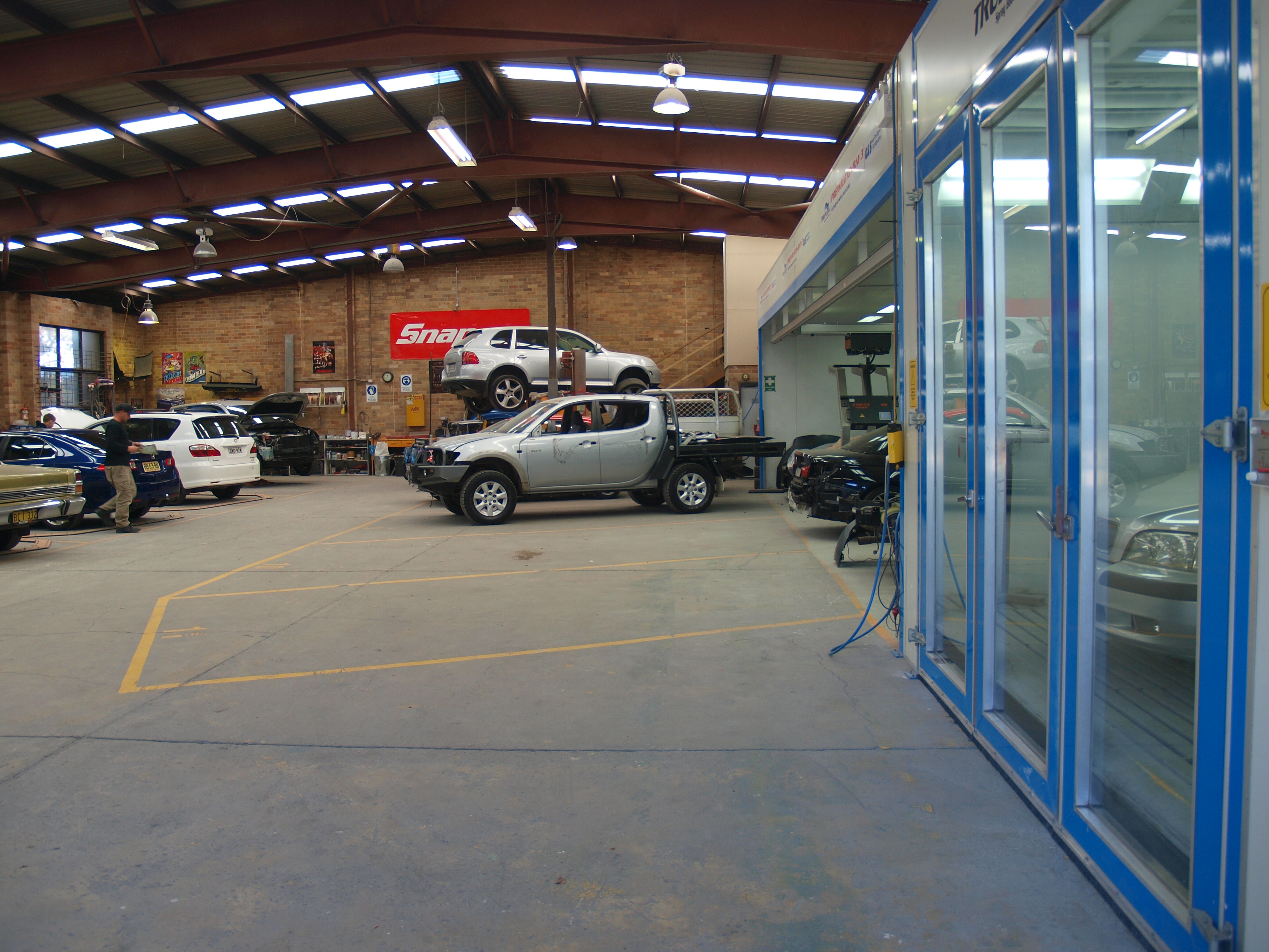 G & S Prestige Panel Beaters Panel Beater & Painters 9 Marshall Road Corner Of Ethell Road