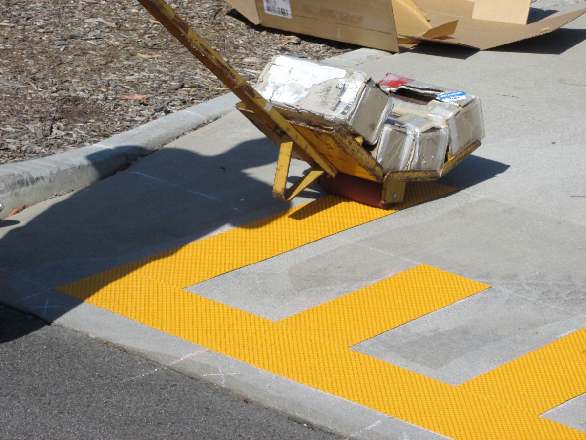 Laser Line Marking Road Signs & Line Marking 77 81 Centre Rd Morwell