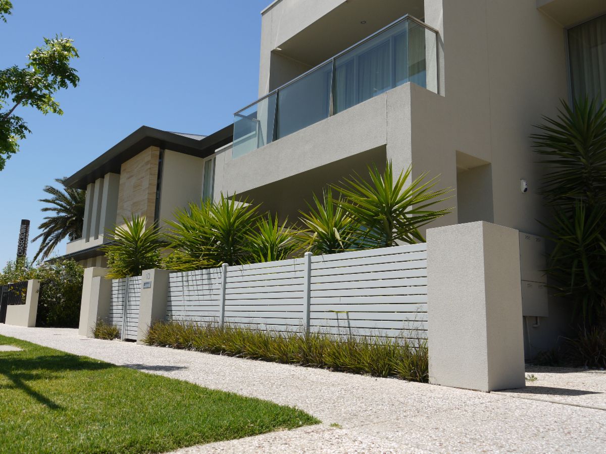 Broadview Fencing Company PTY. LTD. Fencing Contractors 32 Millers