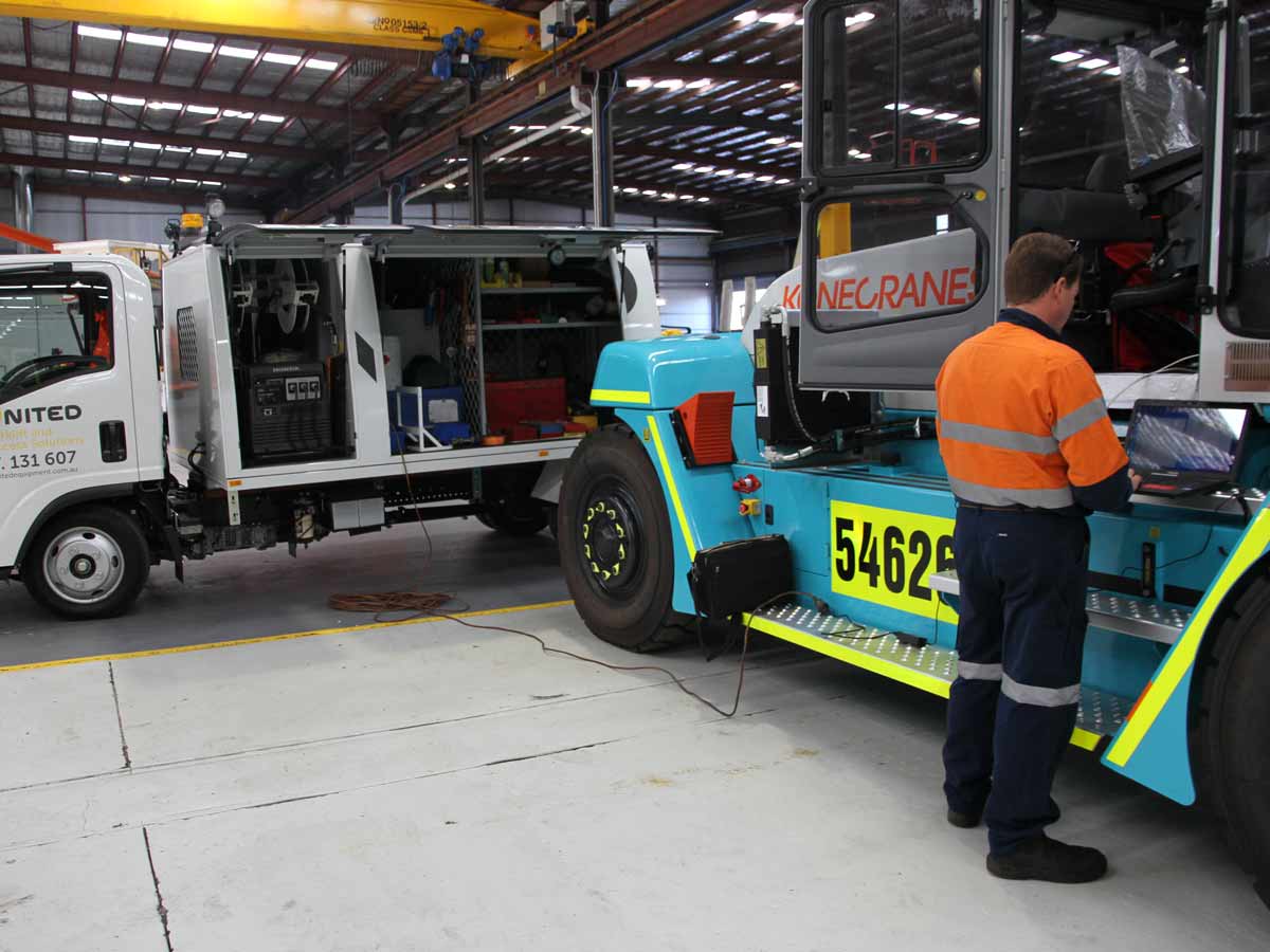 United Forklifts & Access Solutions Elevated Work Platform Hire Eagle