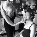 Nicky Manning Mobile Hairdressing & Makeup Cairns - Pic 2
