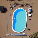Poolside Shop - Pic 4