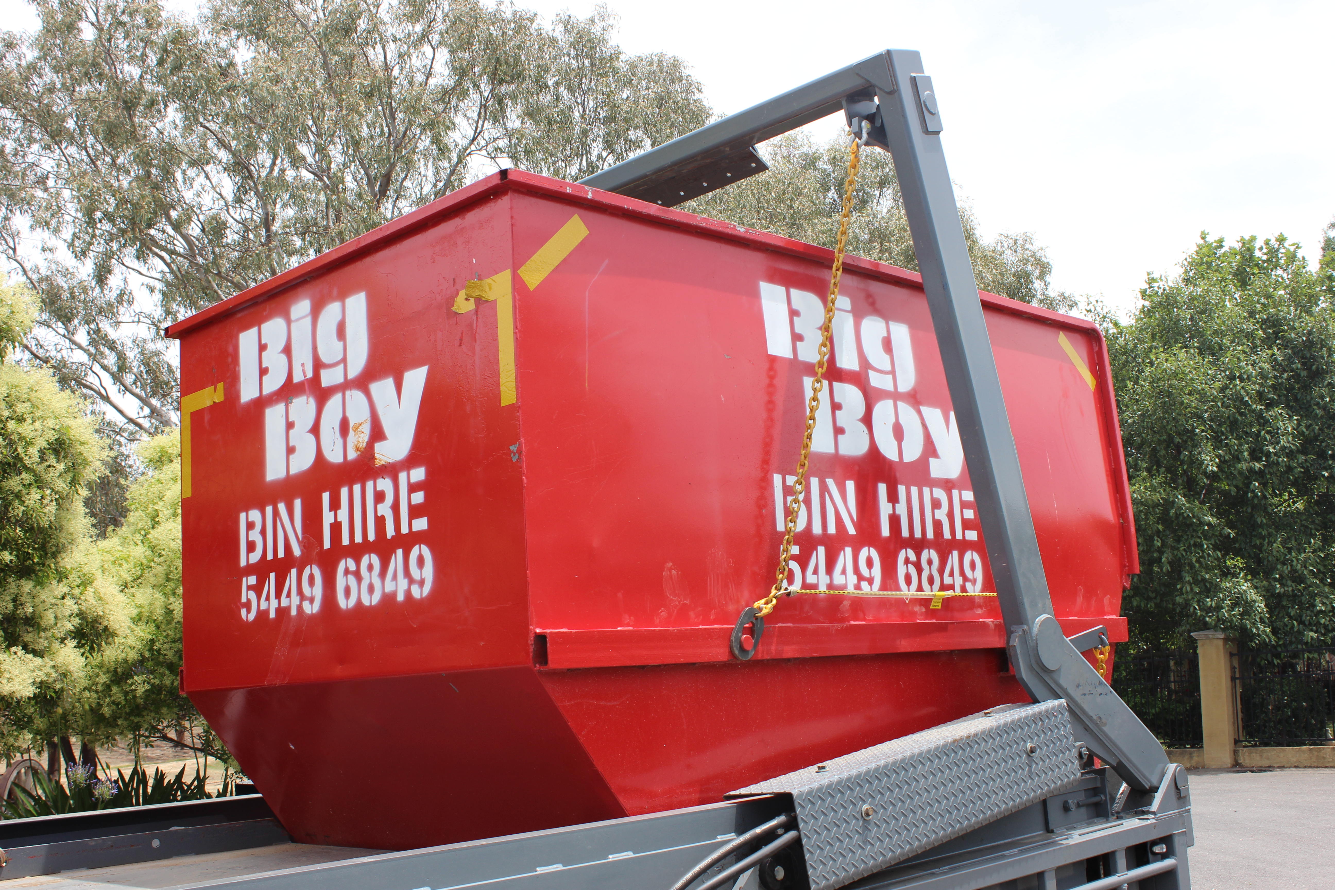 Pig Bins Rubbish Removal & Skip Bins Bendigo