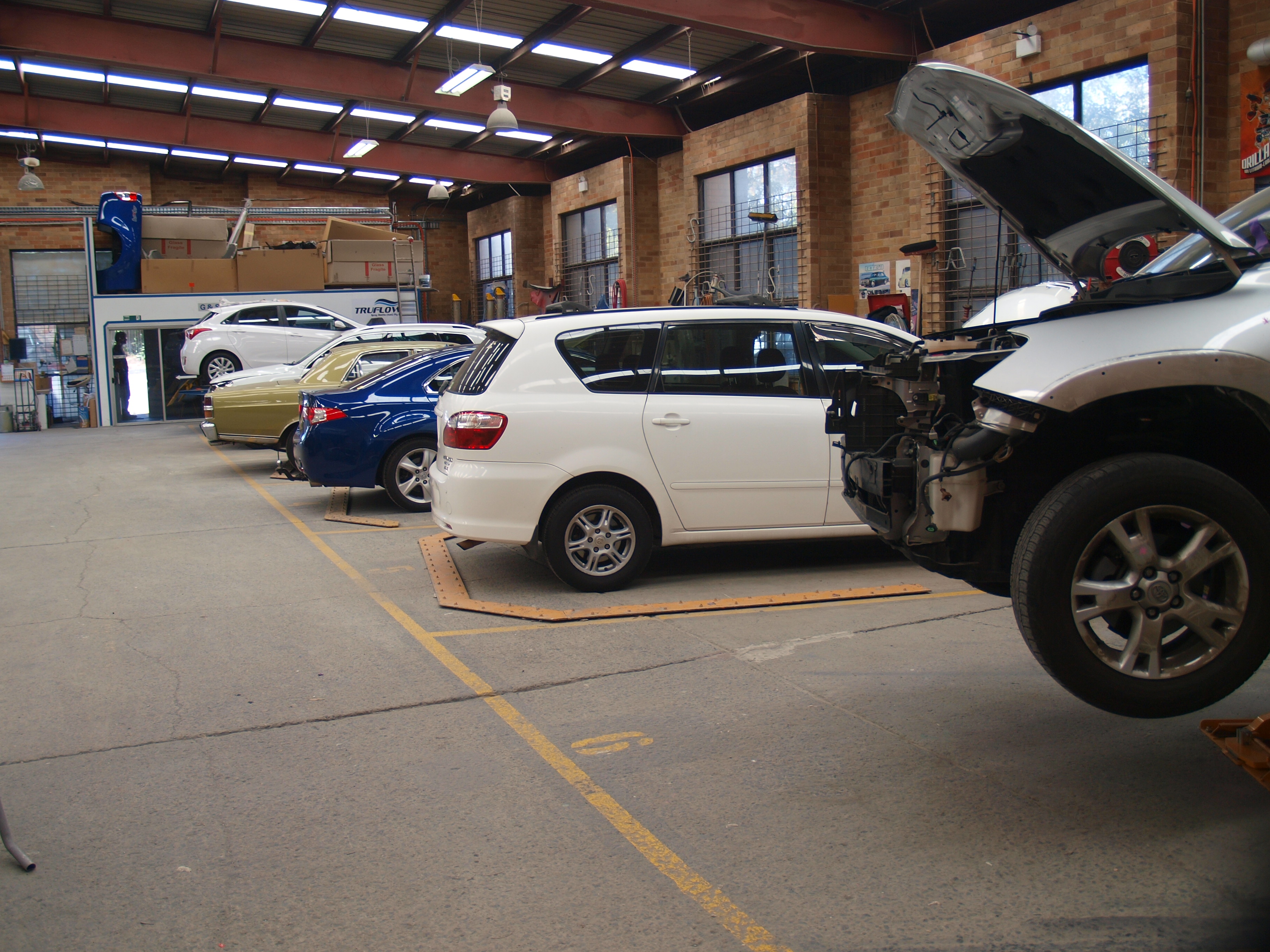 G & S Prestige Panel Beaters Panel Beater & Painters 9 Marshall Road Corner Of Ethell Road