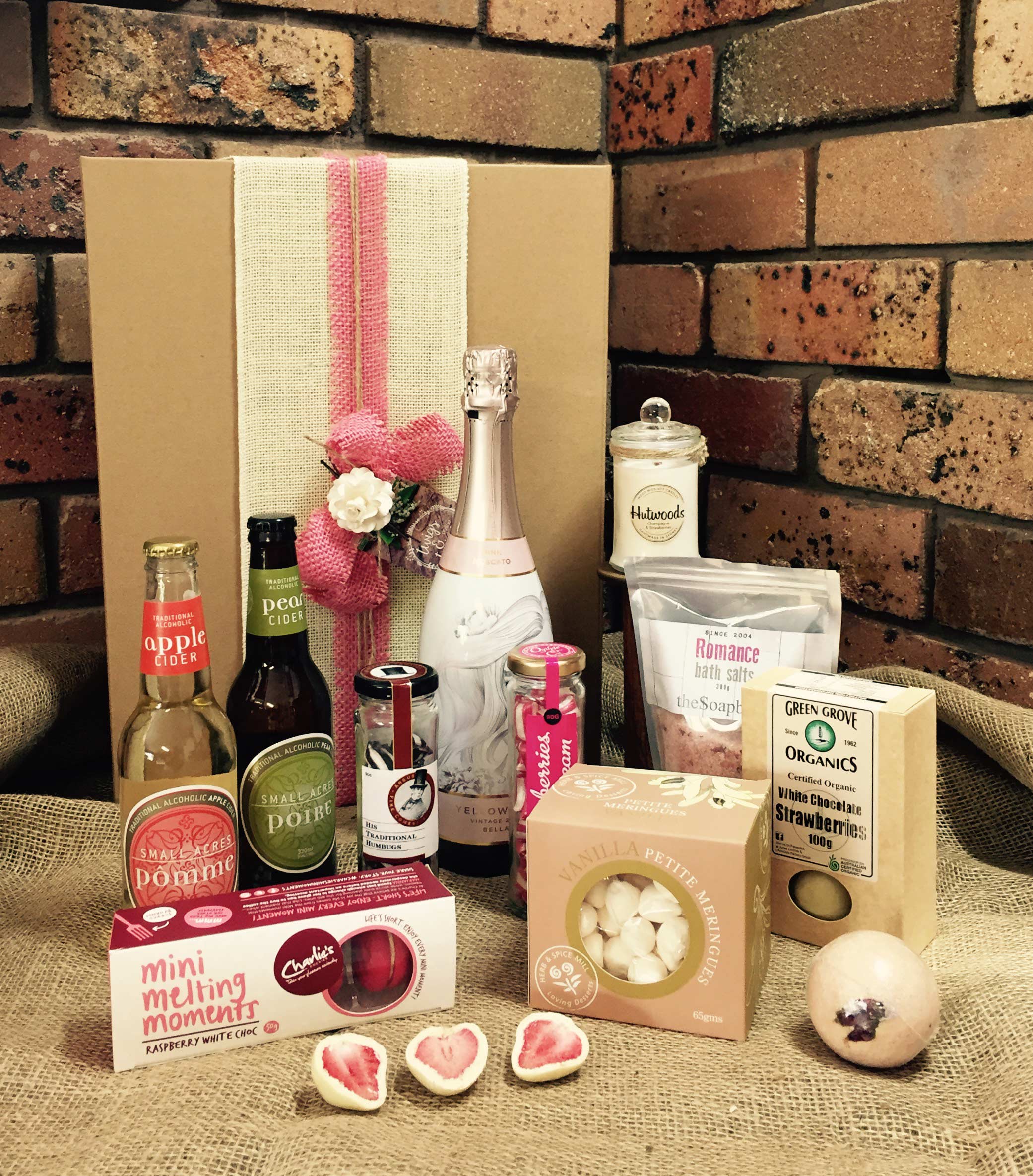 Twigs & Twine Online Florists Cowra Yellow Pages®