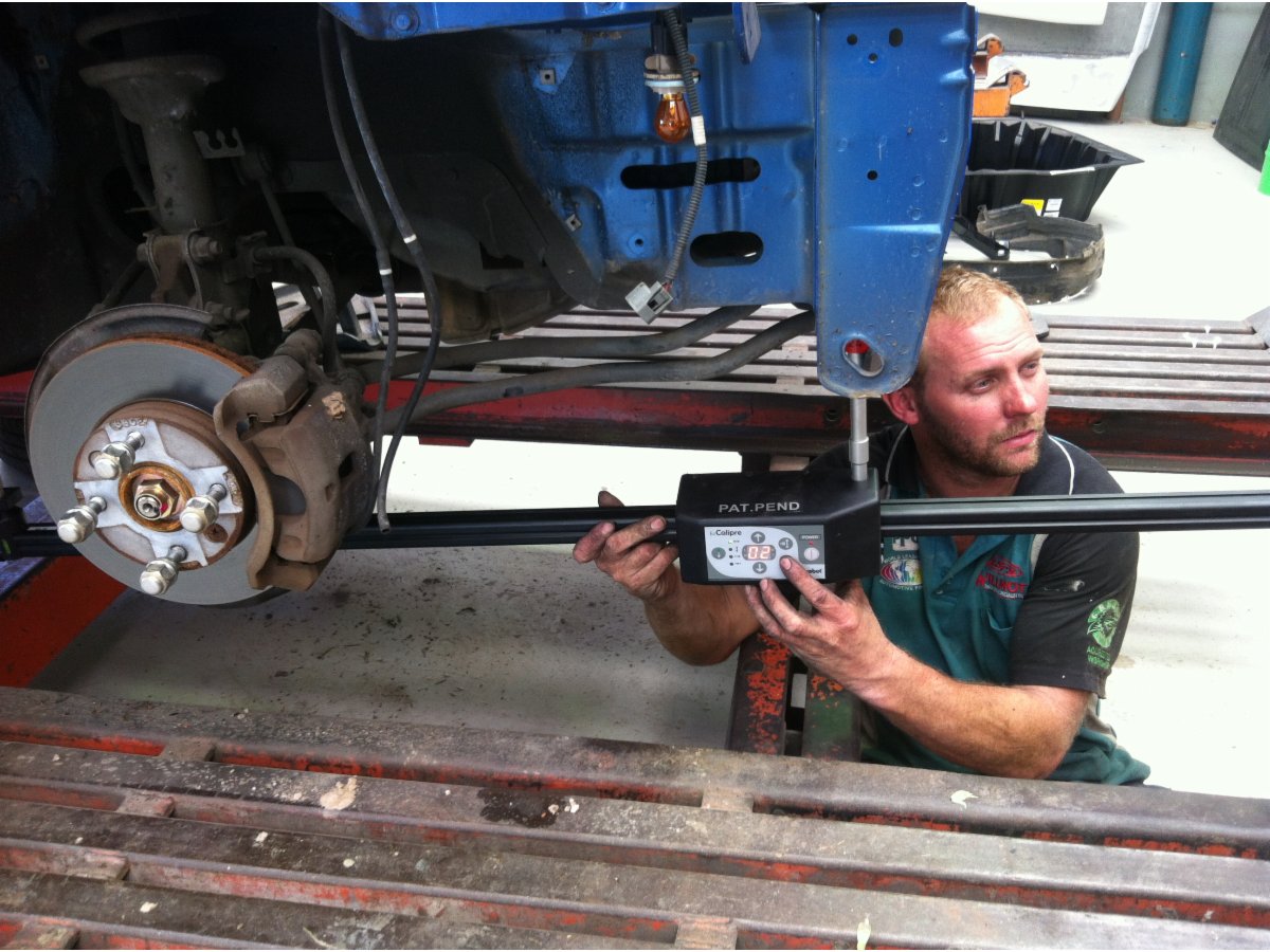 Willmot Smash Repair Specialist P/L - Panel Beater 136 Newell St ...