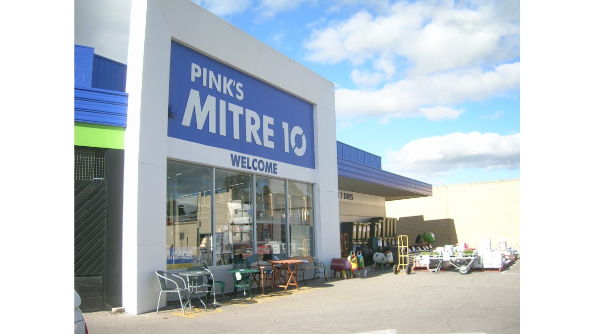 mitre 10 dog kennel