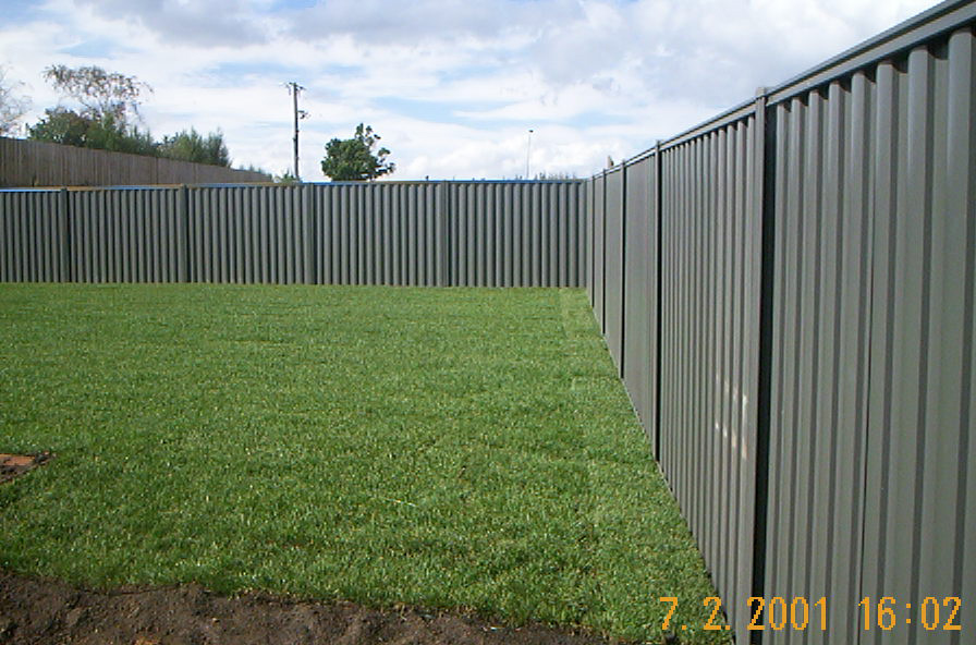 Colorbond Fence Makeover Woodland Grey Grey Fence Paint Fence My XXX