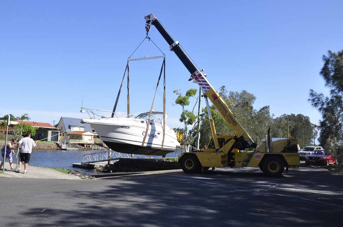 Universal Cranes Ballina Pty Ltd Crane Hire Grafton Yellow Pages®