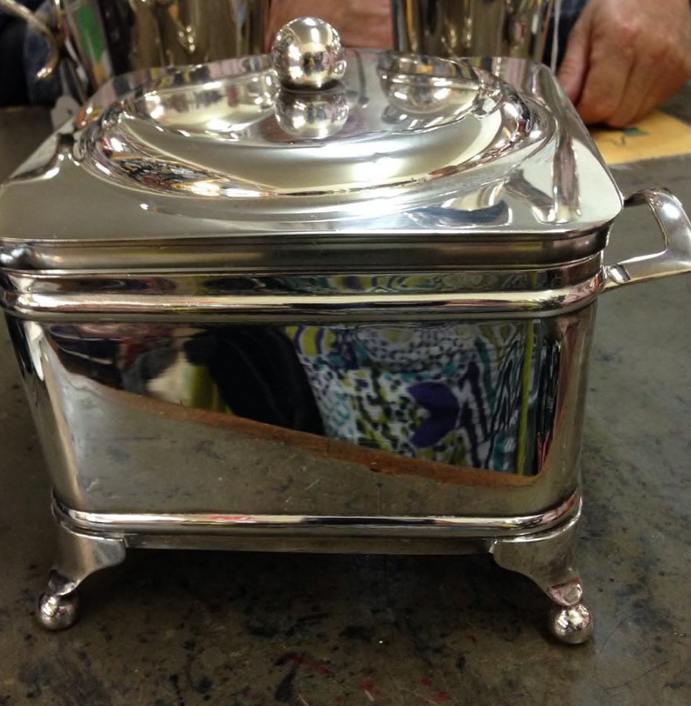 Mother Hubbards - Second Hand Dealers - 46 Goldie St - Wynyard