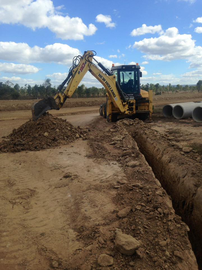Mareeba Truck & Backhoe Hire Excavation & Earthmoving Contractor