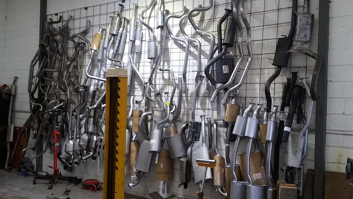 Darrens Muffler & Exhaust Centre Exhaust Systems & Mufflers 2/ 5